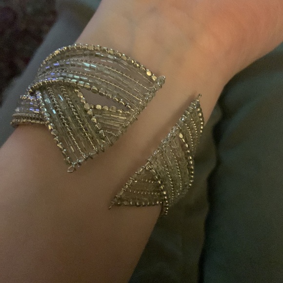 Flexible Silver Weaved Cuff Bracelet - Picture 4 of 4